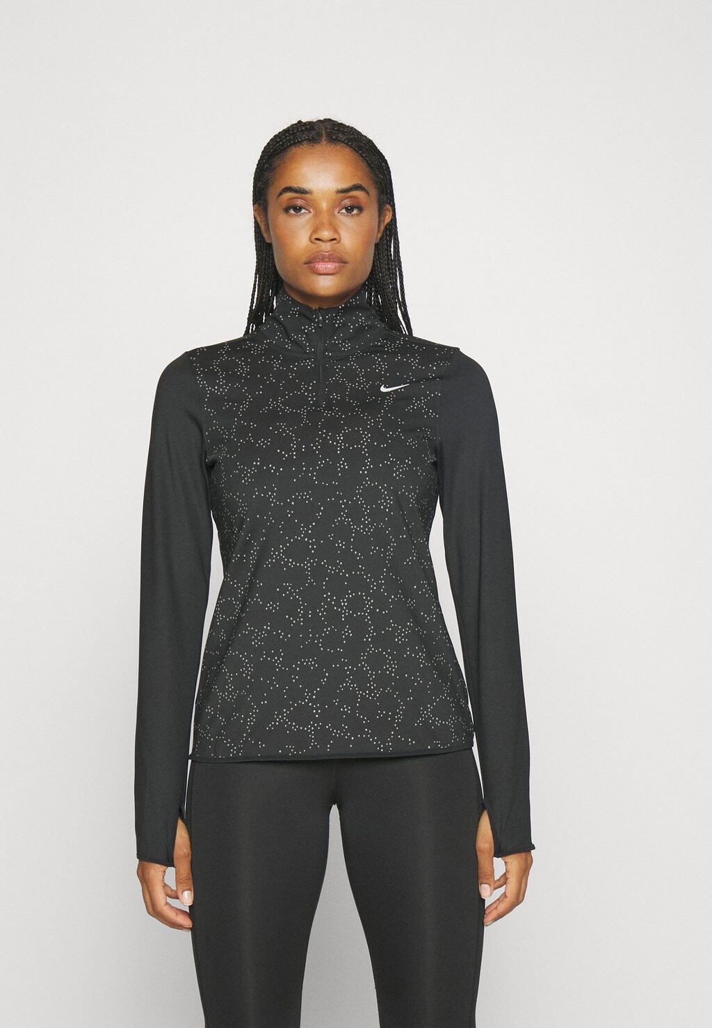 Футболка с длинным рукавом W Nk Swift Elmnt Ssnl Nvlty Nike, цвет black/reflective silver
Футболка с длинным рукавом W Nk Swift Elmnt Ssnl Nvlty Nike, цвет black/reflective silver