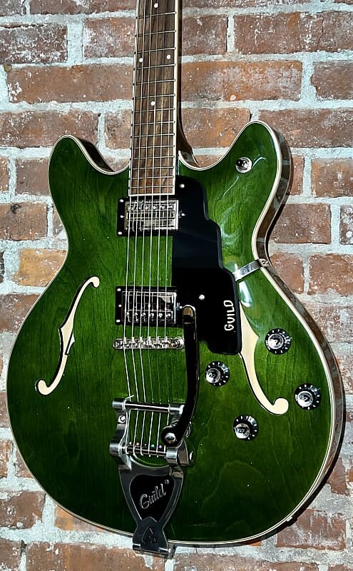 Электрогитара Guild Starfire I DC, Emerald Green, With Vibrato Tailpiece, Support Small Business and Buy here!
Электрогитара Guild Starfire I DC, Emerald Green, With Vibrato Tailpiece, Support Small Business and Buy here!