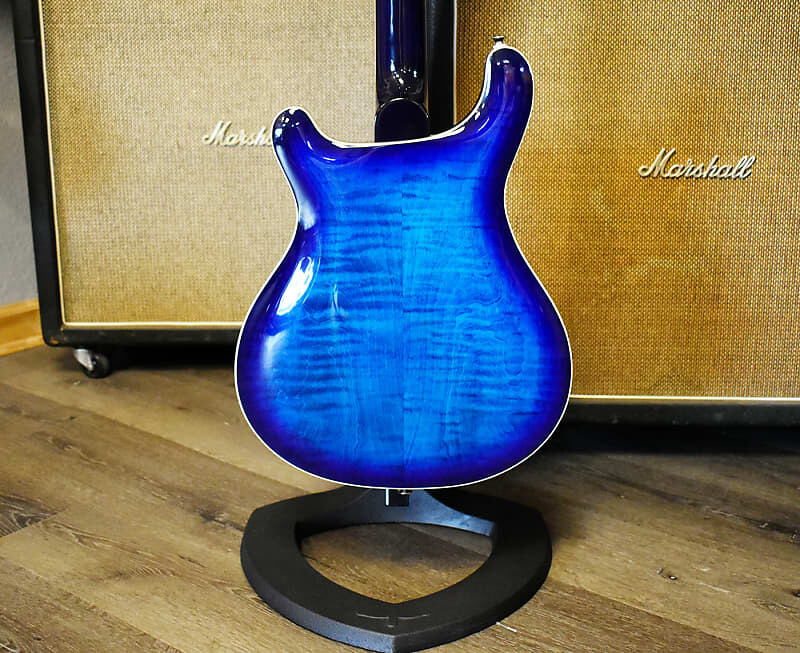 Электрогитара Paul Reed Smith SE Hollowbody II in Faded Blue Burst w/ PRS Case
Электрогитара Paul Reed Smith SE Hollowbody II in Faded Blue Burst w/ PRS Case