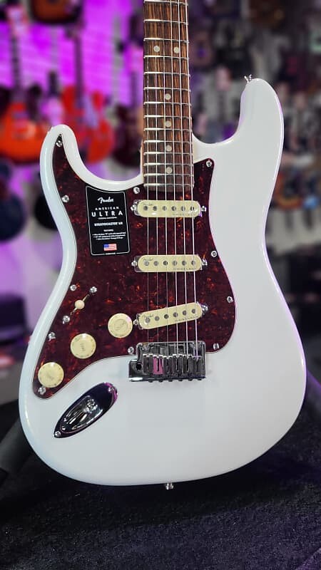 Электрогитара Fender American Ultra Stratocaster Left-handed Arctic Pearl Rosewood Fingerboard
Электрогитара Fender American Ultra Stratocaster Left-handed Arctic Pearl Rosewood Fingerboard