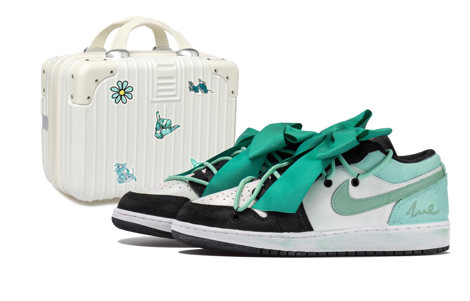Кроссовки Air Jordan 1 Vintage Basketball Shoes Women's Low-top Black/white/green, зеленый
Кроссовки Air Jordan 1 Vintage Basketball Shoes Women's Low-top Black/white/green, зеленый