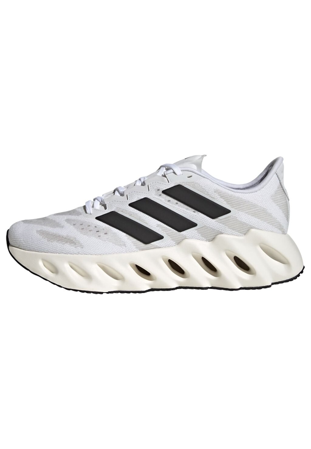 нейтральные кроссовки Switch Fwd Adidas, цвет cloud white core black halo silver
нейтральные кроссовки Switch Fwd Adidas, цвет cloud white core black halo silver