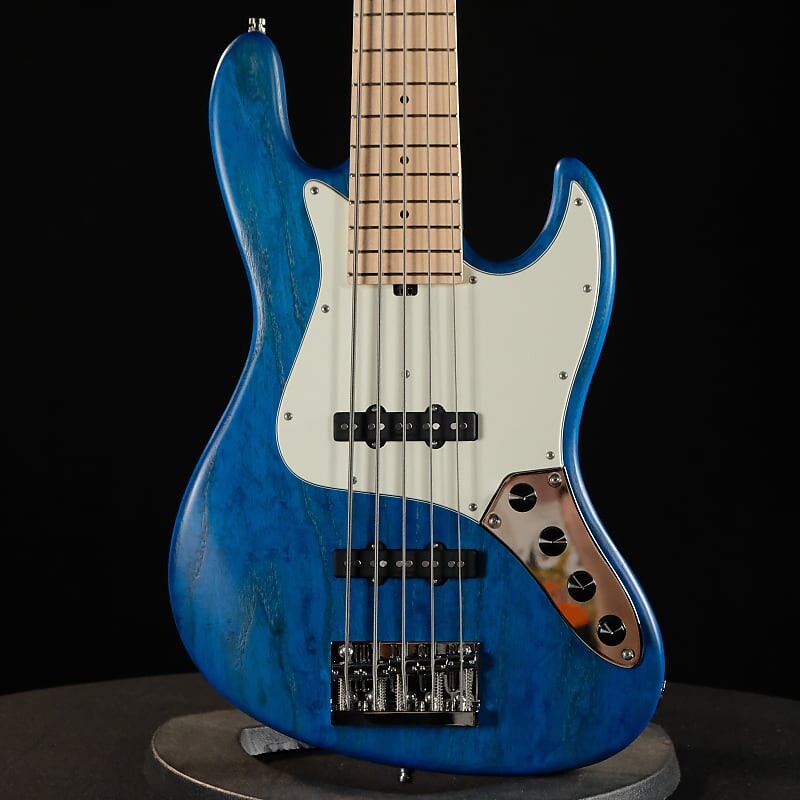 Басс гитара Sadowsky MetroLine 21-fret Vintage J/J Bass, Swamp Ash Body, 5-string - Ocean Blue Transparent Satin
Басс гитара Sadowsky MetroLine 21-fret Vintage J/J Bass, Swamp Ash Body, 5-string - Ocean Blue Transparent Satin
