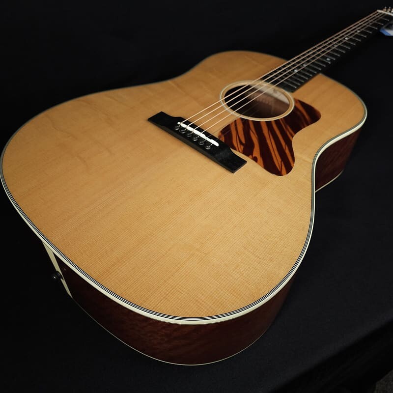 Акустическая гитара Eastman E6SS-TC Thermo Cured Dreadnought Electric Acoustic with Case
Акустическая гитара Eastman E6SS-TC Thermo Cured Dreadnought Electric Acoustic with Case