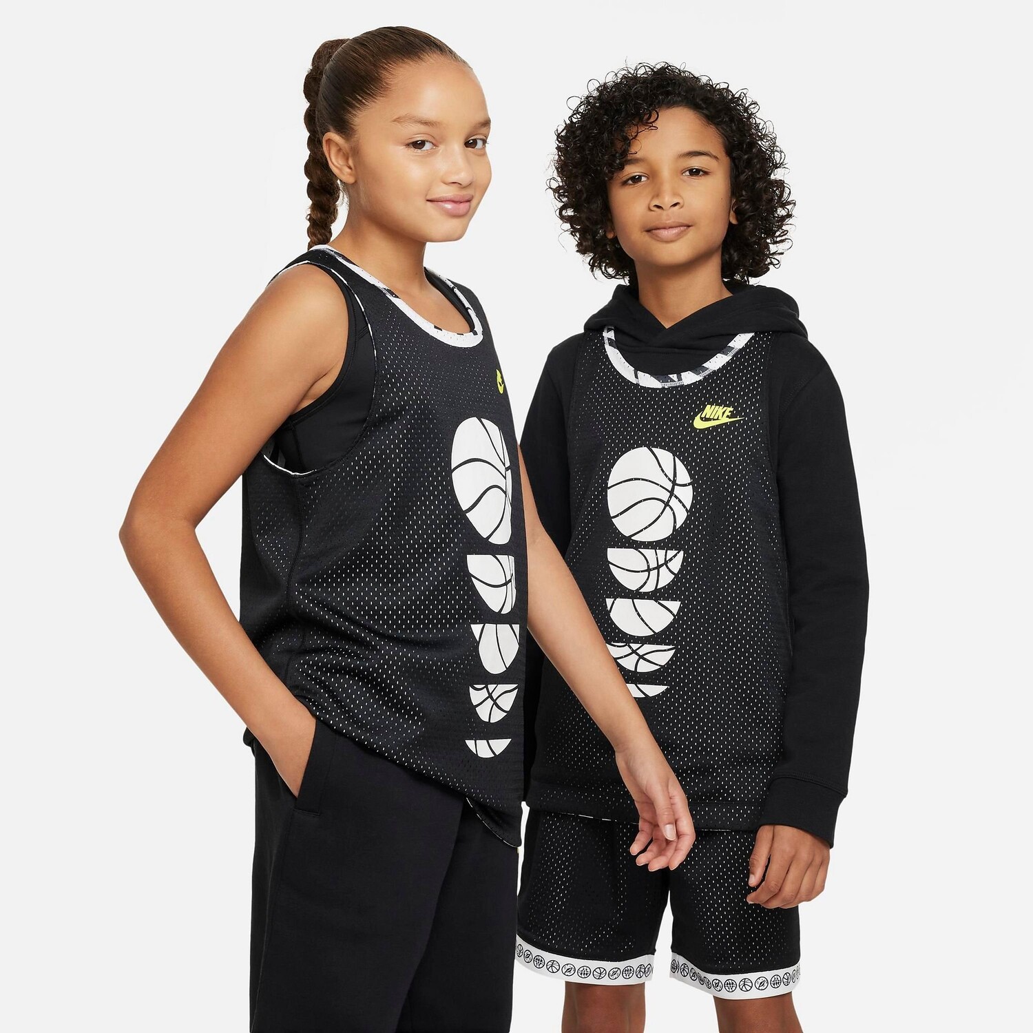Детская двусторонняя баскетбольная майка Nike Culture of Basketball, черный
Детская двусторонняя баскетбольная майка Nike Culture of Basketball, черный