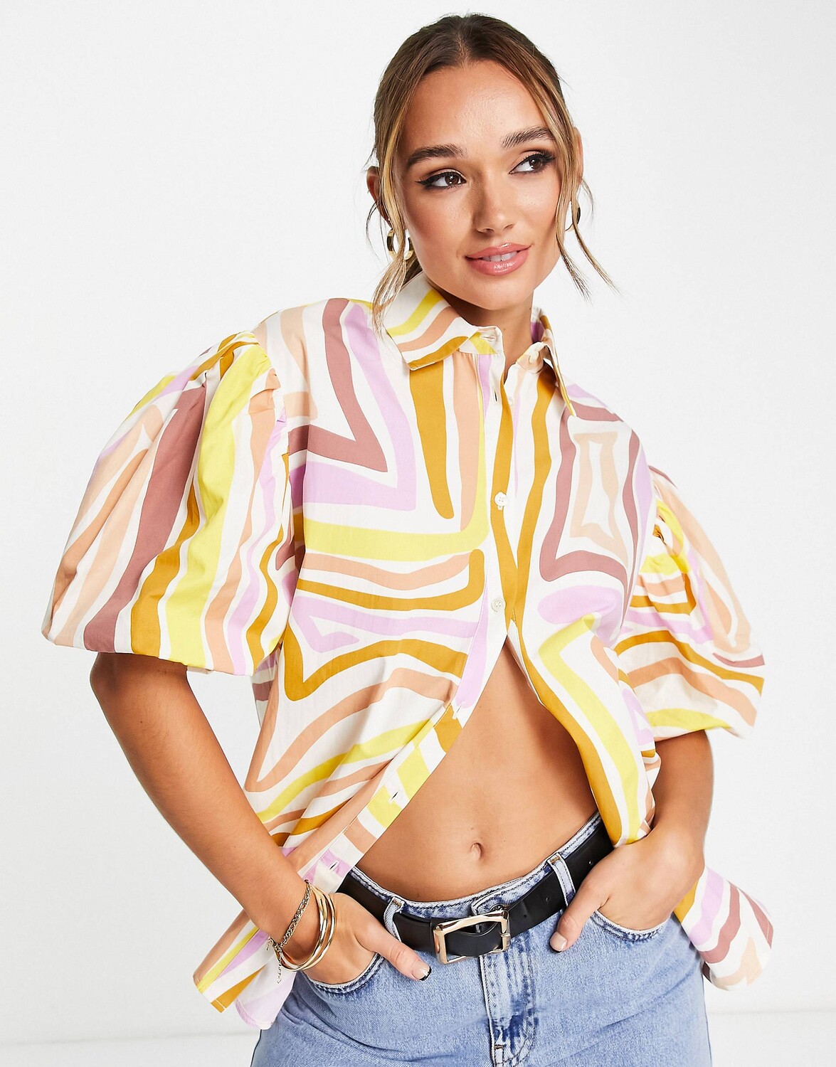 Рубашка свободного кроя с объемными рукавами и абстрактным принтом ASOS DESIGN
Рубашка свободного кроя с объемными рукавами и абстрактным принтом ASOS DESIGN