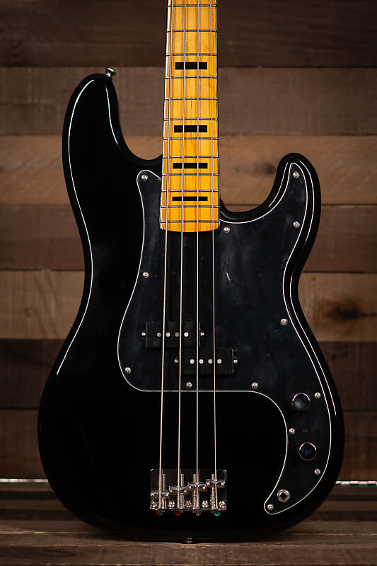 Squier Classic Vibe '70s Precision Bass, клен FB, черный Classic Vibe '70s Precision Bass
Squier Classic Vibe '70s Precision Bass, клен FB, черный Classic Vibe '70s Precision Bass
