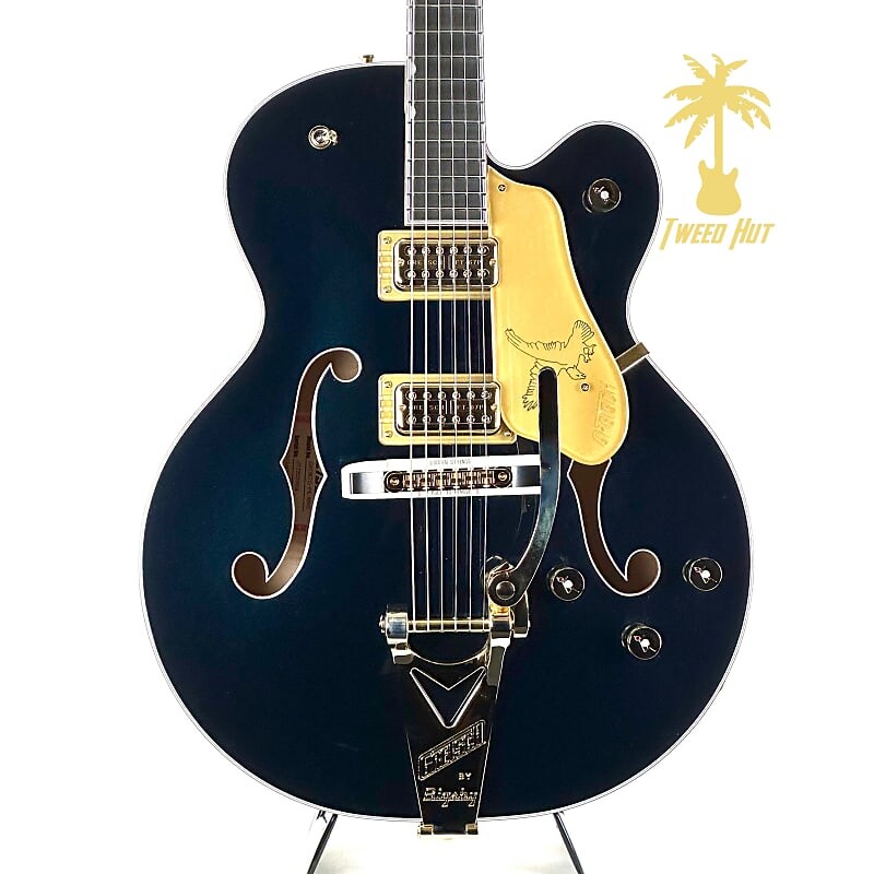 Gretsch G6136TG Players Edition Falcon Hollow Body с Bigsby Midnight Sapphire G6136TG Players Edition Falcon Hollow Body with Bigsby
Gretsch G6136TG Players Edition Falcon Hollow Body с Bigsby Midnight Sapphire G6136TG Players Edition Falcon Hollow Body with Bigsby
