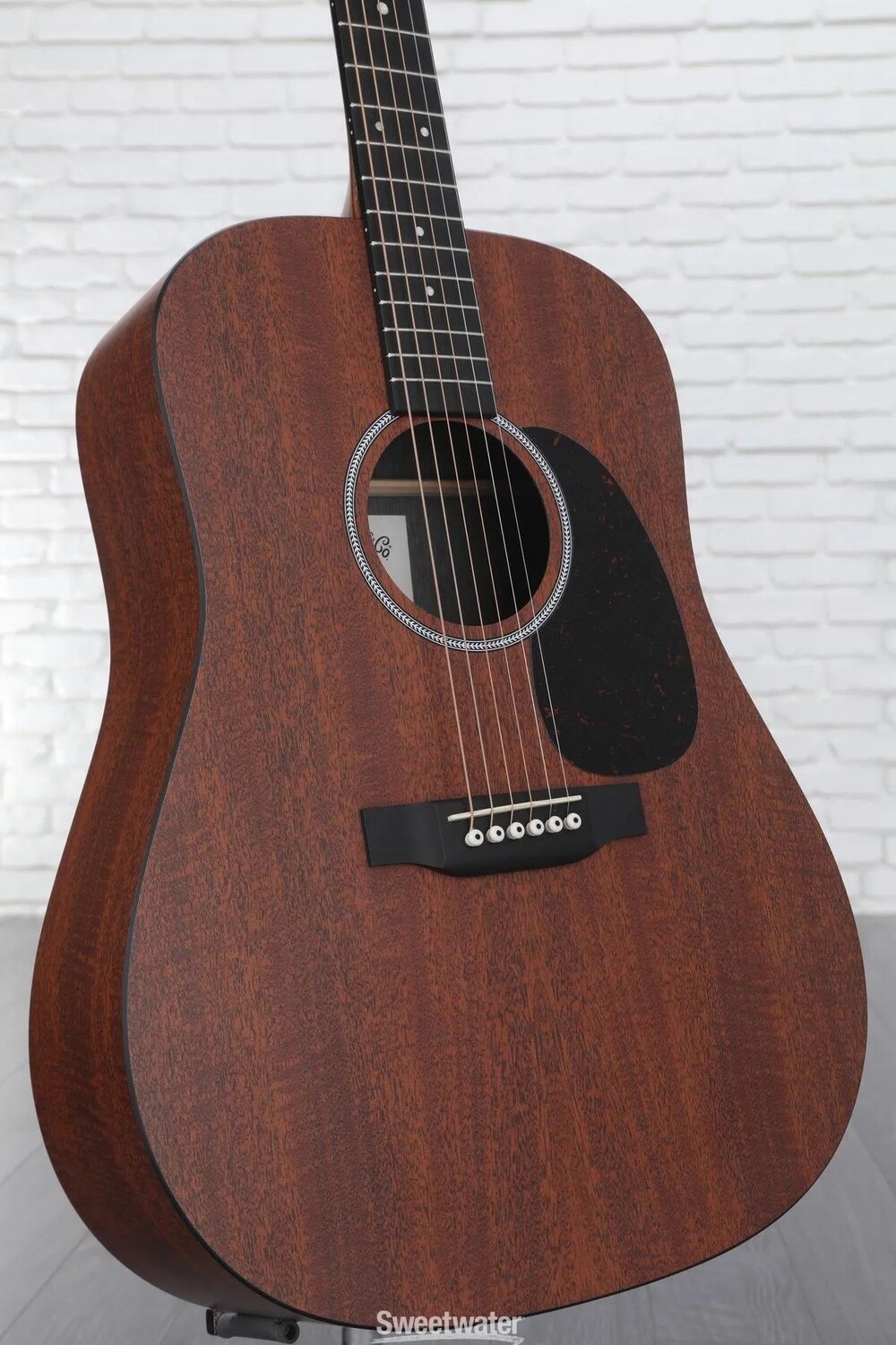 Акустически-электрическая гитара Martin D-X1E Dreadnought - натуральное красное дерево
Акустически-электрическая гитара Martin D-X1E Dreadnought - натуральное красное дерево