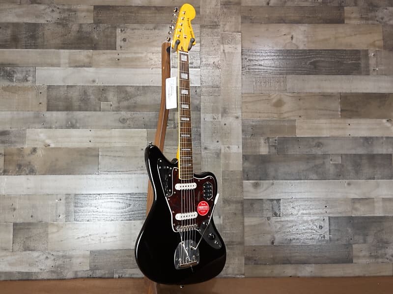 Squier Classic Vibe '70s Jaguar — черный Squier Classic Vibe '70s Jaguar - Black
Squier Classic Vibe '70s Jaguar — черный Squier Classic Vibe '70s Jaguar - Black