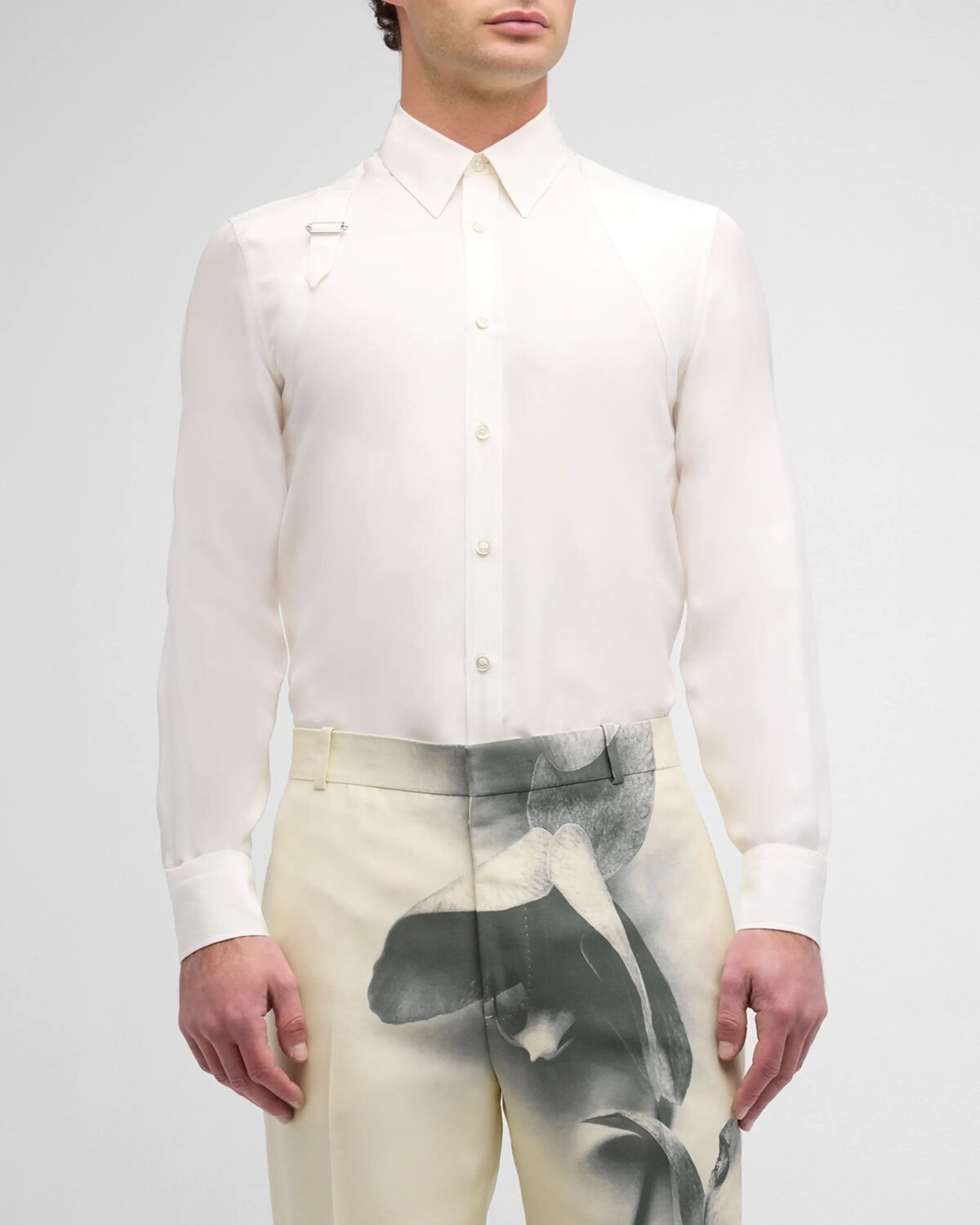 Мужская классическая рубашка из шелкового атласа Alexander McQueen, цвет Natural
Мужская классическая рубашка из шелкового атласа Alexander McQueen, цвет Natural
