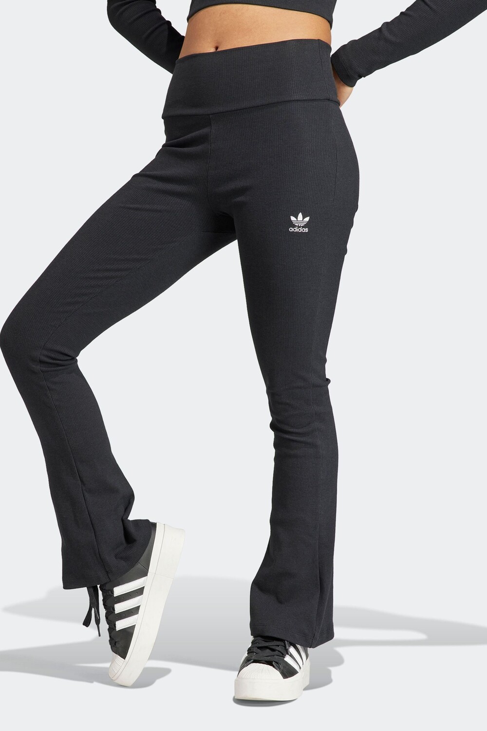 Черные джоггеры в рубчик с расклешенными штанинами adidas Originals Essentials adidas originals, черный
Черные джоггеры в рубчик с расклешенными штанинами adidas Originals Essentials adidas originals, черный