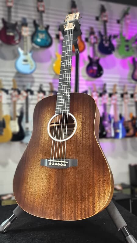 Акустическая гитара Martin D Jr-10E Lefty StreetMaster Acoustic-electric Guitar - Natural Auth Dealer
Акустическая гитара Martin D Jr-10E Lefty StreetMaster Acoustic-electric Guitar - Natural Auth Dealer