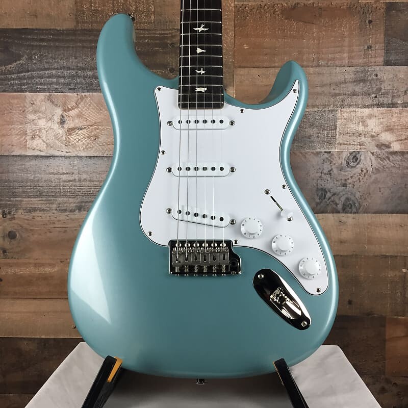 PRS Silver Sky Polar Blue с накладкой из палисандра, жесткий футляр, бесплатная доставка, 703
PRS Silver Sky Polar Blue с накладкой из палисандра, жесткий футляр, бесплатная доставка, 703