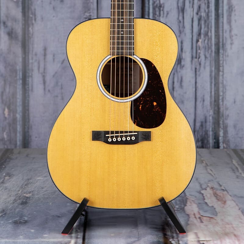 Martin 000 JR-10e Shawn Mendes Signature Acoustic/Electric, Natural Martin 000 JR-10e Shawn Mendes Signature /Electric,
Martin 000 JR-10e Shawn Mendes Signature Acoustic/Electric, Natural Martin 000 JR-10e Shawn Mendes Signature /Electric,