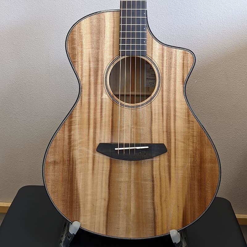 Breedlove Oregon Concert CE - Все Миртлвуд - Жесткий чехол в комплекте! Oregon Concert CE Myrtlewood
Breedlove Oregon Concert CE - Все Миртлвуд - Жесткий чехол в комплекте! Oregon Concert CE Myrtlewood