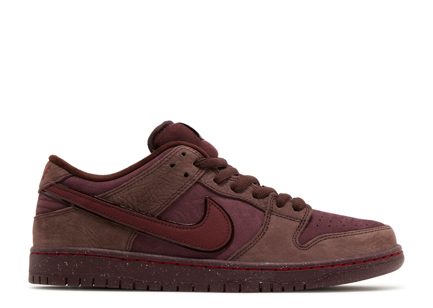 Кроссовки Nike Dunk Low Premium Sb 'City Of Love Collection - Burgundy Crush', красный
Кроссовки Nike Dunk Low Premium Sb 'City Of Love Collection - Burgundy Crush', красный