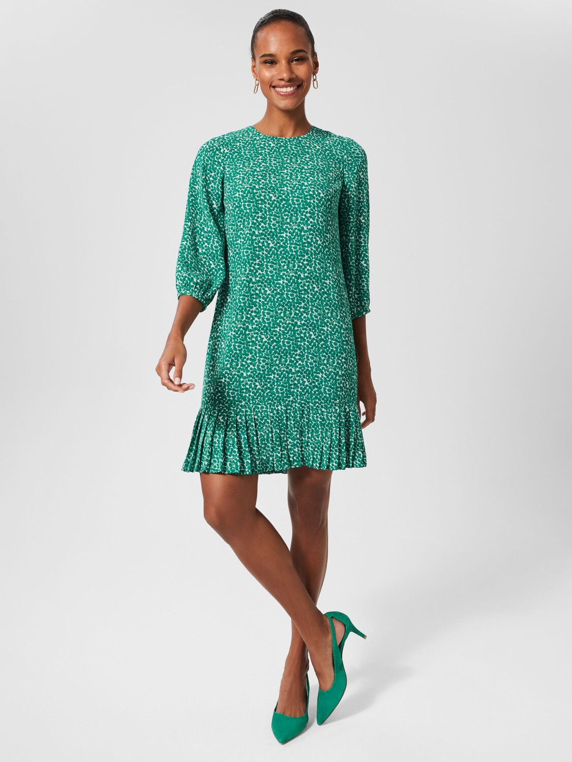 Мини-платье Hobbs Petite Liana с абстрактным точечным принтом, зеленый/цвет слоновой кости
Мини-платье Hobbs Petite Liana с абстрактным точечным принтом, зеленый/цвет слоновой кости
