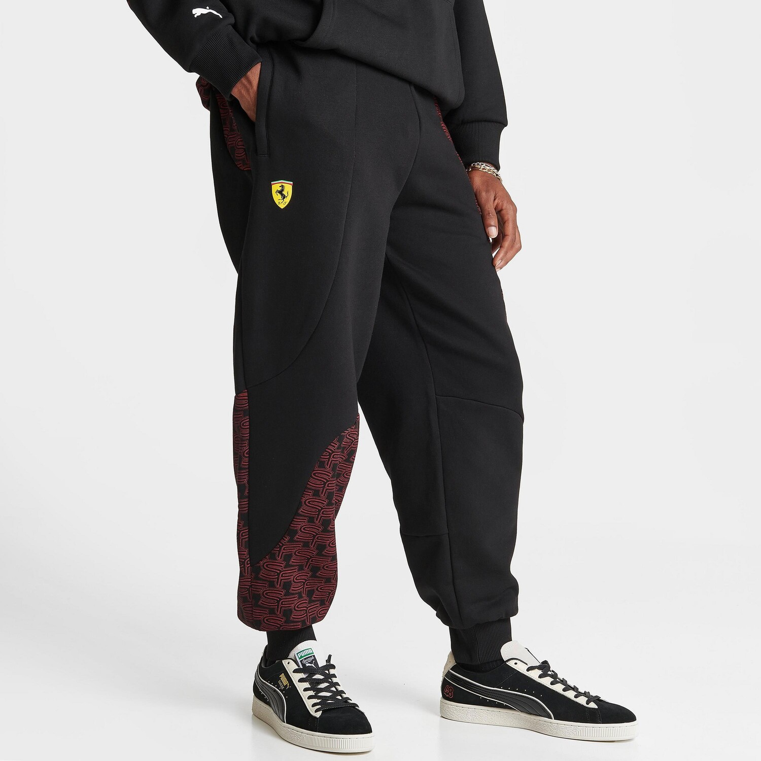 Мужские спортивные штаны с графическим принтом Puma Scuderia Ferrari Race, черный
Мужские спортивные штаны с графическим принтом Puma Scuderia Ferrari Race, черный