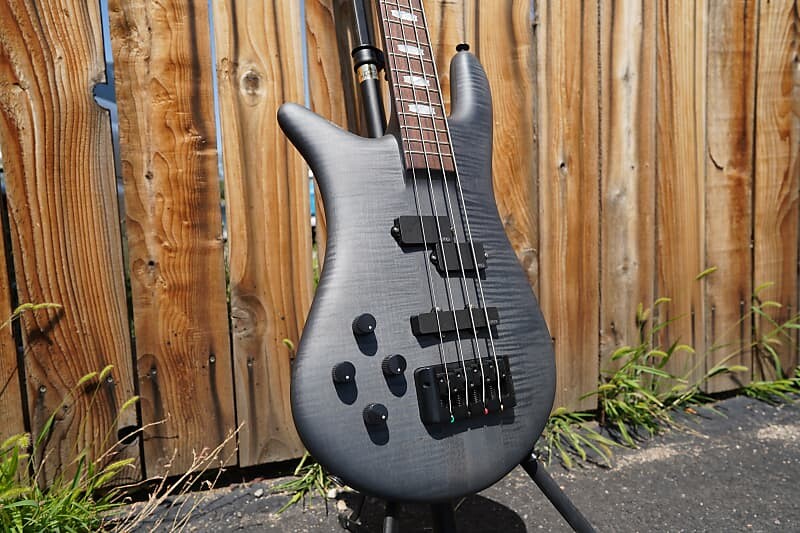 Басс гитара Spector Euro4LX - Trans Black Stain Matte Left Handed 4-String Electric Bass Guitar w/ Gig Bag
Басс гитара Spector Euro4LX - Trans Black Stain Matte Left Handed 4-String Electric Bass Guitar w/ Gig Bag