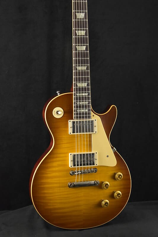 Электрогитара Gibson 1959 Les Paul Standard Golden Poppy Burst Fuller's Exclusive Murphy Lab Ultra Light Aged
Электрогитара Gibson 1959 Les Paul Standard Golden Poppy Burst Fuller's Exclusive Murphy Lab Ultra Light Aged