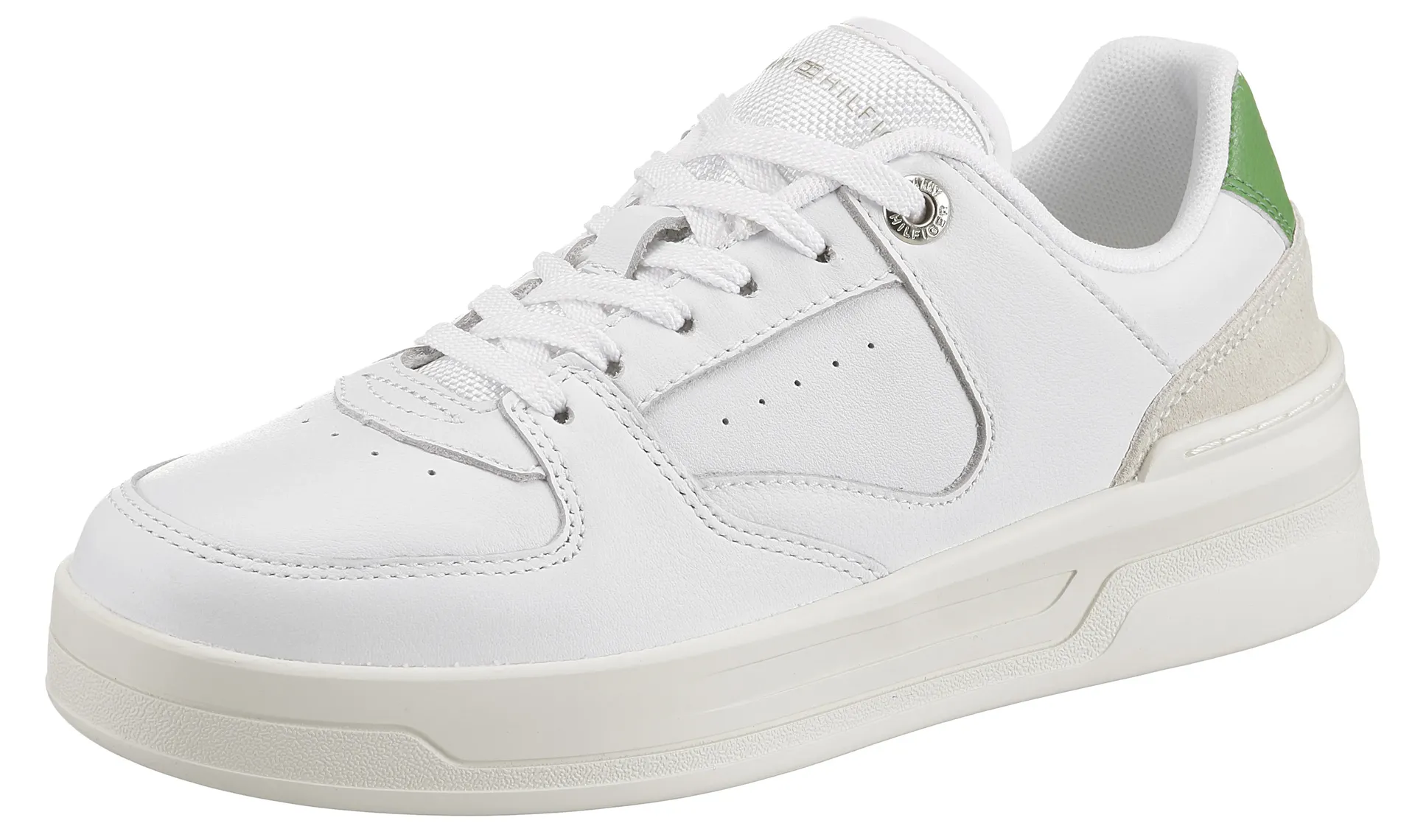 Кроссовки на платформе Tommy Hilfiger "LEATHER BASKET SNEAKER", надпись логотипа на язычке, повседневная обувь, полуботинки, туфли на шнуровке, зеленый
Кроссовки на платформе Tommy Hilfiger "LEATHER BASKET SNEAKER", надпись логотипа на язычке, повседневная обувь, полуботинки, туфли на шнуровке, зеленый
