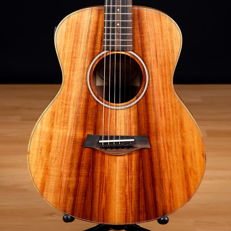 Акустическая гитара Taylor GS Mini-e Koa Acoustic-Electric Guitar - Natural SN 2204113116
Акустическая гитара Taylor GS Mini-e Koa Acoustic-Electric Guitar - Natural SN 2204113116