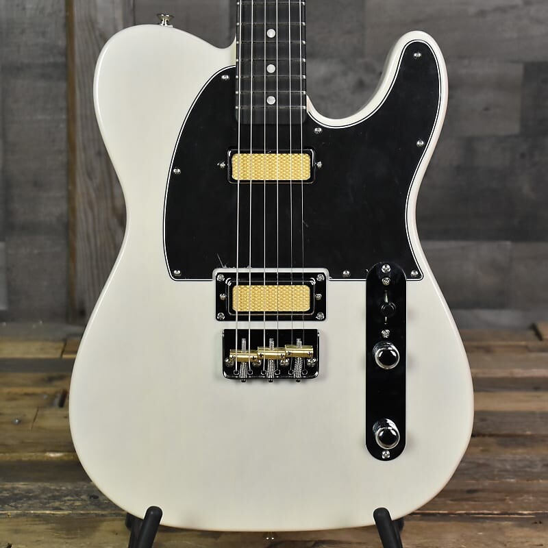 Телекастер Fender Gold Foil, накладка на гриф из черного дерева, белый блондин с чехлом Deluxe Gig Bag Telecaster
Телекастер Fender Gold Foil, накладка на гриф из черного дерева, белый блондин с чехлом Deluxe Gig Bag Telecaster