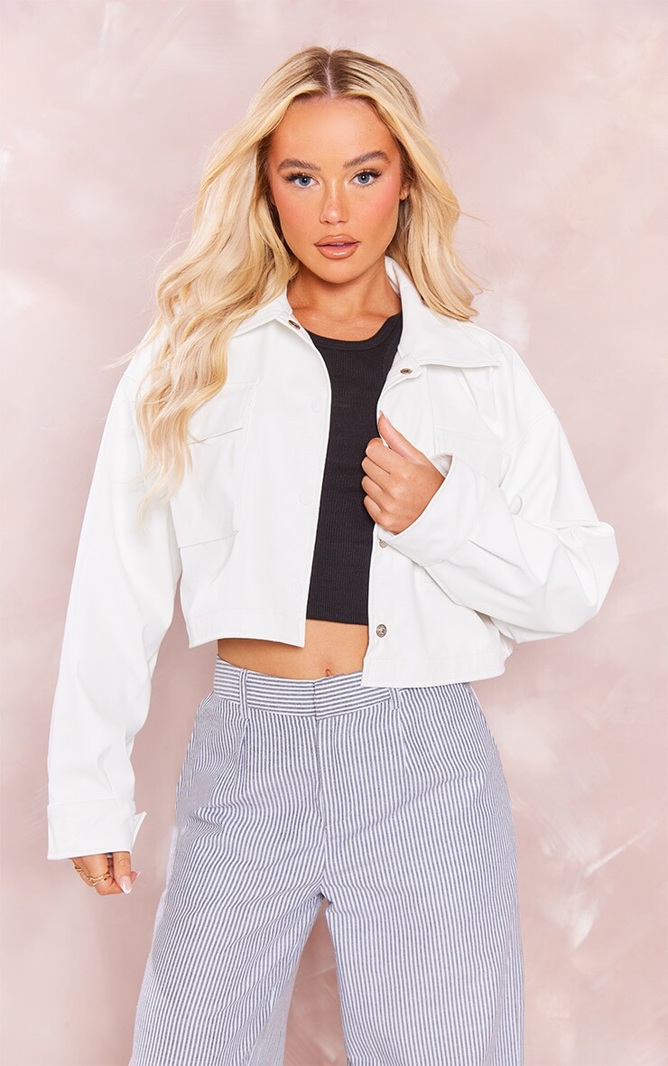 PrettyLittleThing Белая базовая укороченная куртка из искусственной кожи с накладными карманами спереди, Белый
PrettyLittleThing Белая базовая укороченная куртка из искусственной кожи с накладными карманами спереди, Белый
