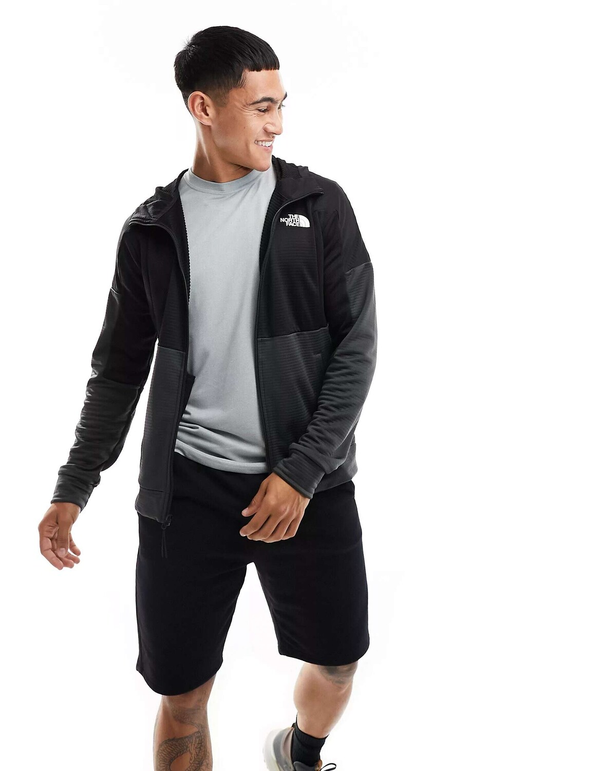 Черная флисовая толстовка на молнии The North Face Training Mountain Athletic, Черный
Черная флисовая толстовка на молнии The North Face Training Mountain Athletic, Черный