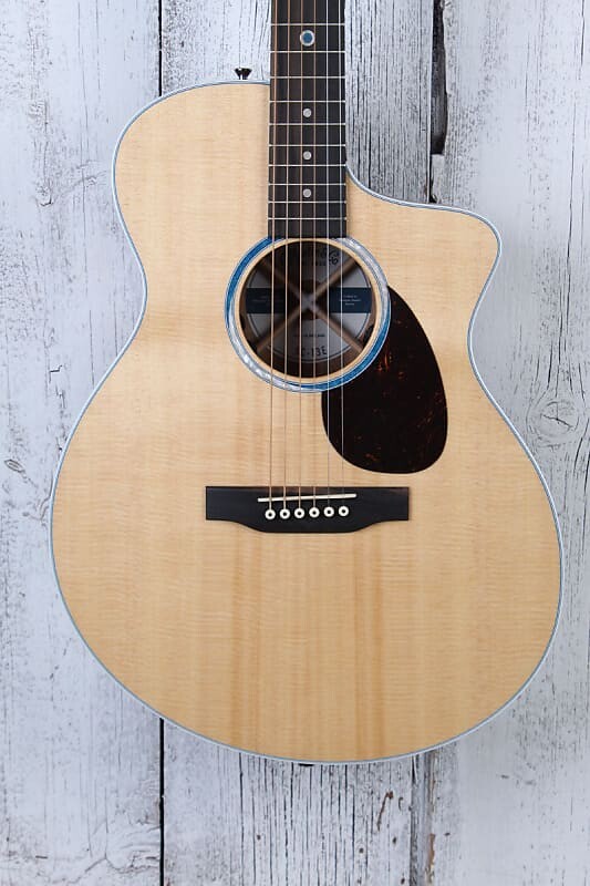 Акустическая электрогитара Martin Road Series SC-13E Natural Gloss с чехлом для переноски
Акустическая электрогитара Martin Road Series SC-13E Natural Gloss с чехлом для переноски