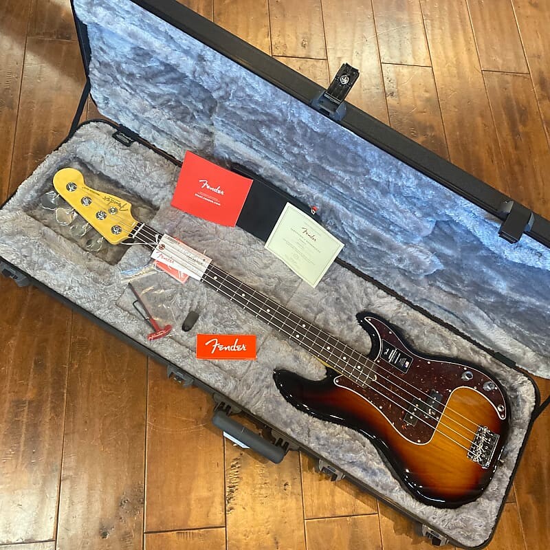 Fender American Professional II Precision Bass RW Rosewood 2021 3-Color Sunburst US210074214 American Professional II Precision Bass with Rosewood Fretboard
Fender American Professional II Precision Bass RW Rosewood 2021 3-Color Sunburst US210074214 American Professional II Precision Bass with Rosewood Fretboard