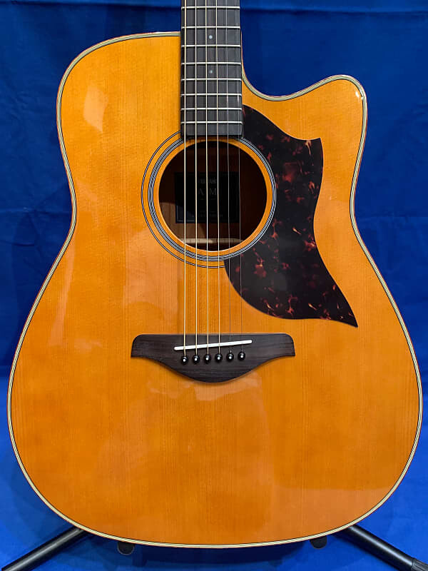 Yamaha A1M-VN Folk с электроникой Vintage Natural A1M-VN Folk with Electronics
Yamaha A1M-VN Folk с электроникой Vintage Natural A1M-VN Folk with Electronics
