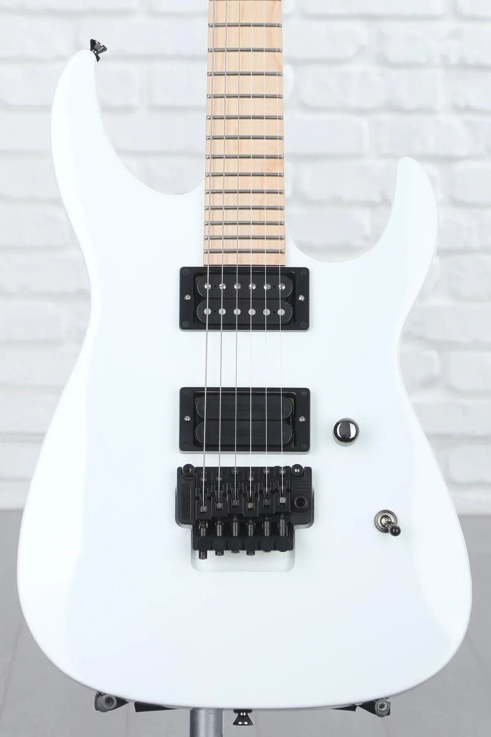 Гитары Caparison Dellinger Prominence-MJR Michael James Romeo Signature - белые
Гитары Caparison Dellinger Prominence-MJR Michael James Romeo Signature - белые