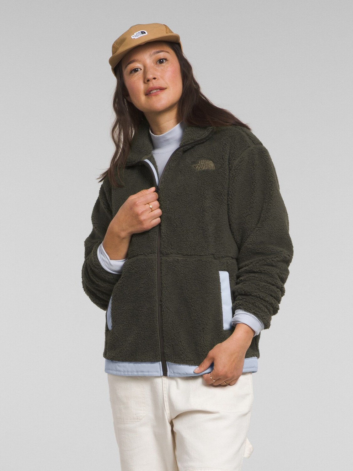 Флисовая куртка Campshire с молнией во всю длину — женская The North Face, зеленый
Флисовая куртка Campshire с молнией во всю длину — женская The North Face, зеленый