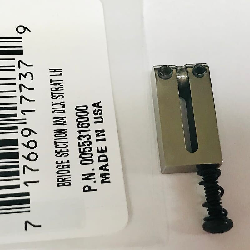 005-5316-000 Офсетное седло для гитары Fender American Deluxe Strat, левостороннее, хромированное 005-5316-000 Fender Guitar Offset Saddle American Deluxe Strat Left-Hand Chrome
005-5316-000 Офсетное седло для гитары Fender American Deluxe Strat, левостороннее, хромированное 005-5316-000 Fender Guitar Offset Saddle American Deluxe Strat Left-Hand Chrome