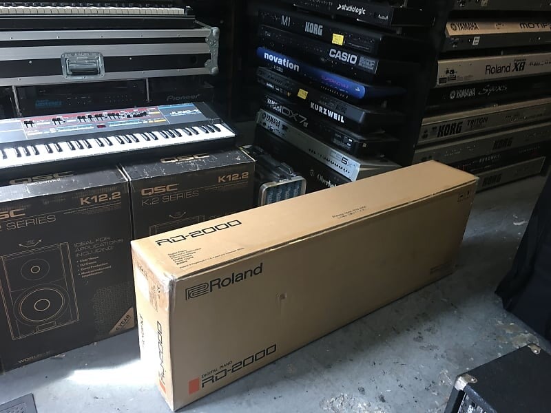 Клавиатура Roland RD 2000, 88 клавиш, молоточковая, фортепиано RD2000, новое в упаковке //ARMENS// RD-2000 88-key Stage Piano
Клавиатура Roland RD 2000, 88 клавиш, молоточковая, фортепиано RD2000, новое в упаковке //ARMENS// RD-2000 88-key Stage Piano