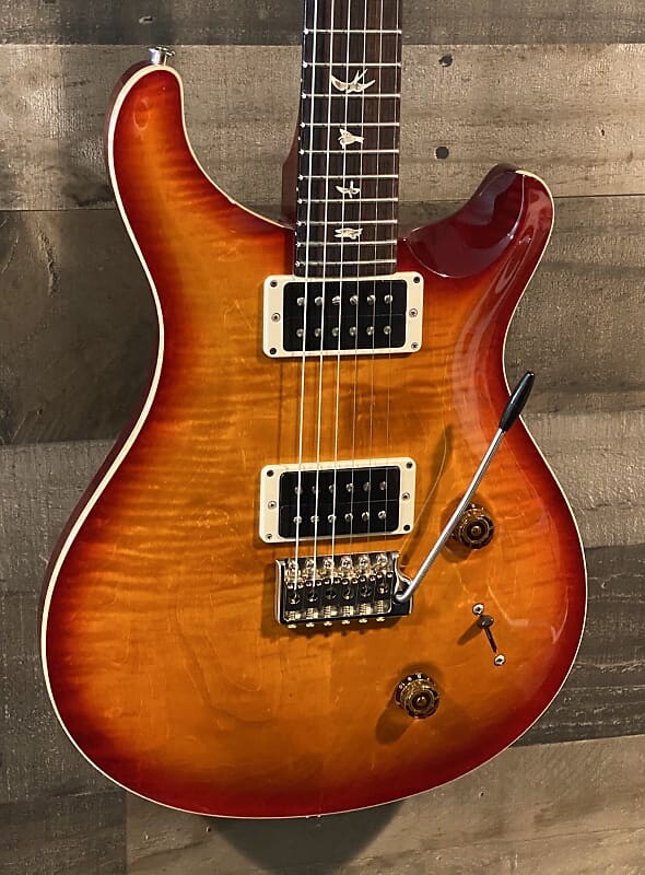 PRS CUSTOM 22 ТЕМНО-ВИШНЕВЫЙ СОЛНЕЧНЫЙ БЕРСТ PRS CUSTOM 22 DARK CHERRY SUNBURST
PRS CUSTOM 22 ТЕМНО-ВИШНЕВЫЙ СОЛНЕЧНЫЙ БЕРСТ PRS CUSTOM 22 DARK CHERRY SUNBURST