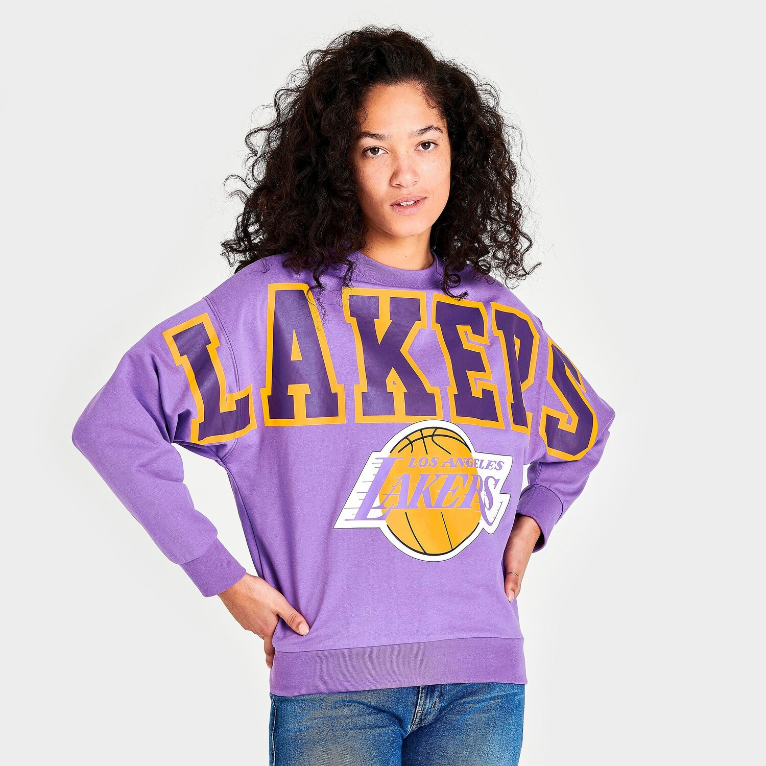 Женская флисовая толстовка с круглым вырезом с логотипом Mitchell & Ness Los Angeles Lakers, фиолетовый
Женская флисовая толстовка с круглым вырезом с логотипом Mitchell & Ness Los Angeles Lakers, фиолетовый