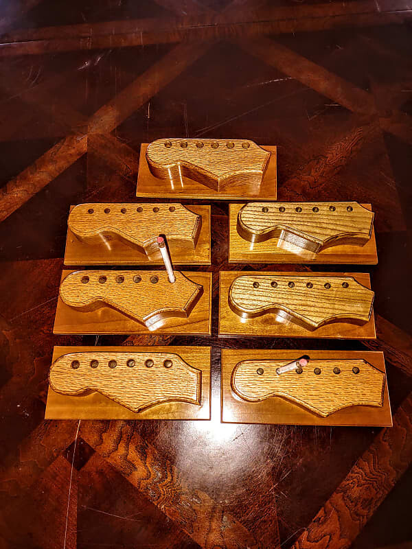 Держатели для карандашей Fender Headstock 7 шт. Fender Headstock 7 Pieces Pencil Holders
Держатели для карандашей Fender Headstock 7 шт. Fender Headstock 7 Pieces Pencil Holders
