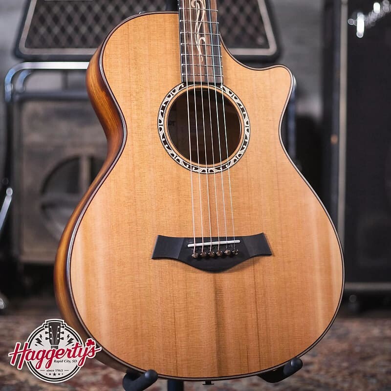 Акустическая гитара Taylor Custom C12ce 12-Fret #13 Honduran Rosewood/Cedar with Hardshell Case
Акустическая гитара Taylor Custom C12ce 12-Fret #13 Honduran Rosewood/Cedar with Hardshell Case
