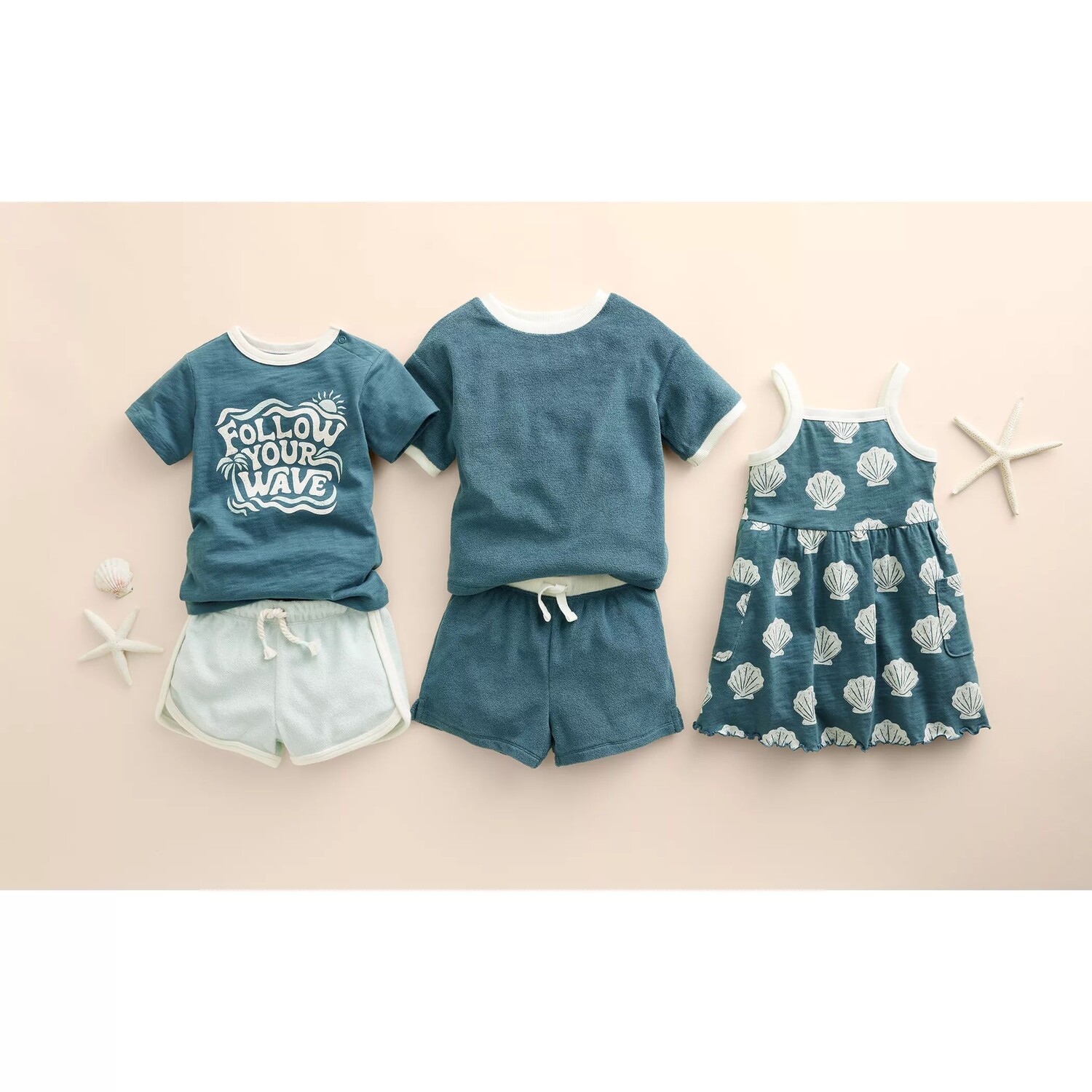 Комплект из топа и шорт Terry Baby & Toddler Little Co. от Lauren Conrad Little Co. by Lauren Conrad
Комплект из топа и шорт Terry Baby & Toddler Little Co. от Lauren Conrad Little Co. by Lauren Conrad
