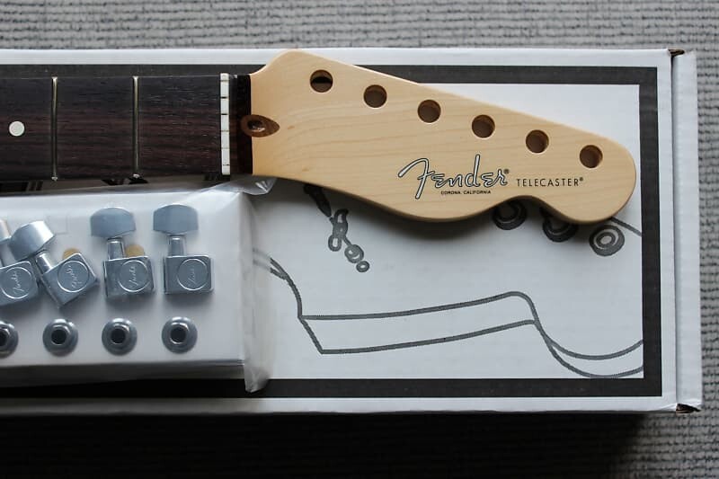 Гриф Fender American Professional Telecaster с колками, 22 лада RW #299 099-3060-921 American Professional Telecaster Neck
Гриф Fender American Professional Telecaster с колками, 22 лада RW #299 099-3060-921 American Professional Telecaster Neck
