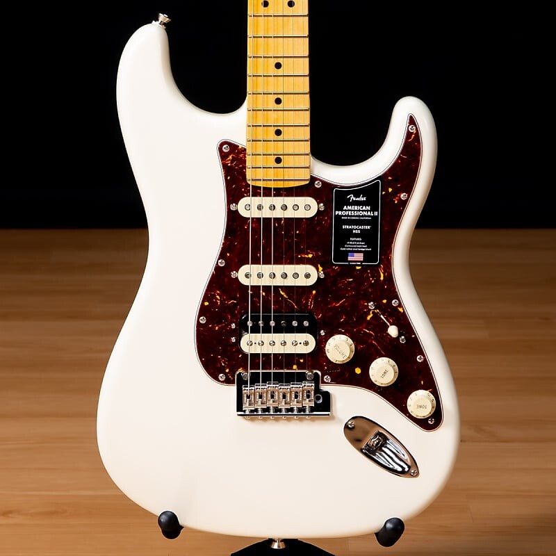 Fender American Pro II Stratocaster HSS - клен, олимпийский белый SN US22107762 American Professional II Stratocaster HSS Maple Olympic White
Fender American Pro II Stratocaster HSS - клен, олимпийский белый SN US22107762 American Professional II Stratocaster HSS Maple Olympic White