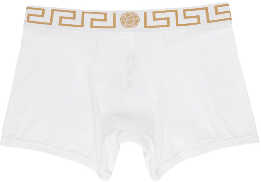 Набор из двух черных и белых трусов-боксеров с каймой Greca Versace Underwear
Набор из двух черных и белых трусов-боксеров с каймой Greca Versace Underwear