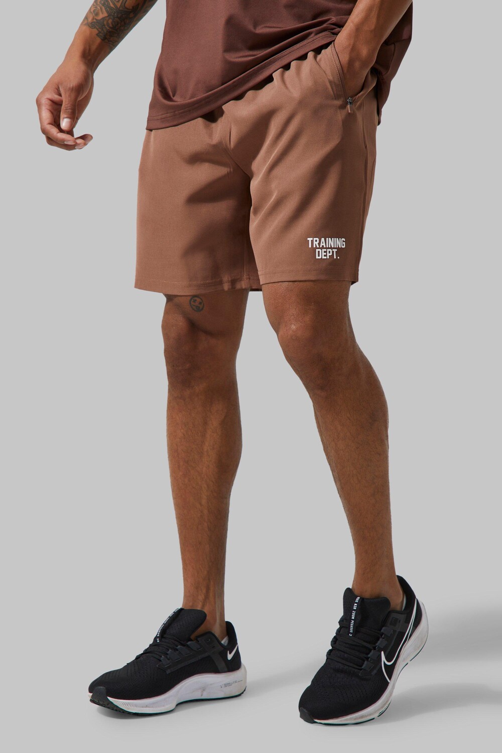 Мужские шорты active performance training dep Boohoo, шоколадный, Коричневый
Мужские шорты active performance training dep Boohoo, шоколадный, Коричневый