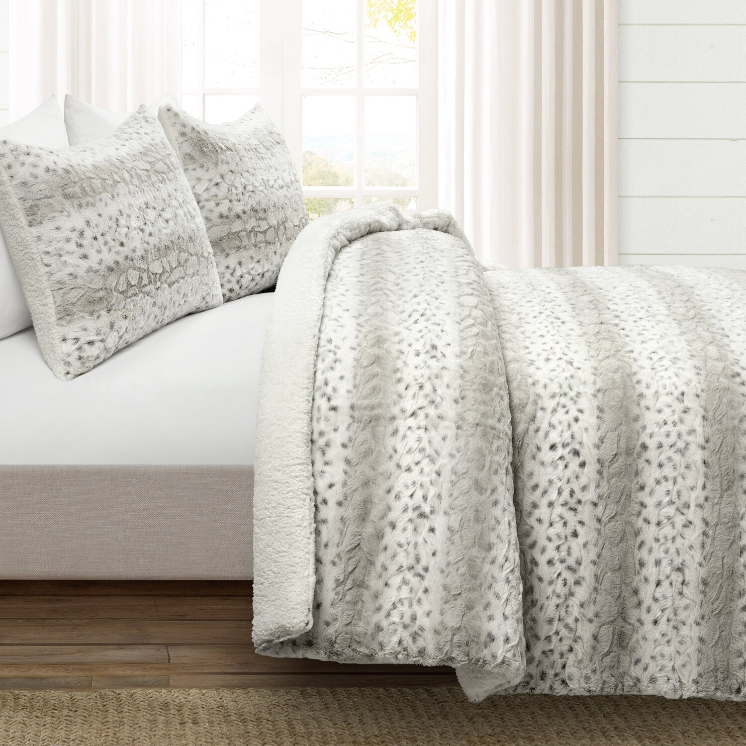 Искусственный мех с леопардовой текстурой Comf. Набор Lush Decor, цвет Gray
Искусственный мех с леопардовой текстурой Comf. Набор Lush Decor, цвет Gray