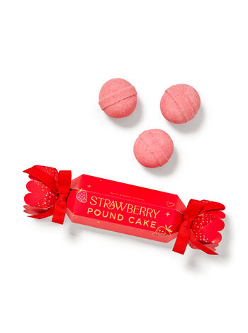 Мини-шипучки для ванн, 3 шт. в упаковке Strawberry Pound Cake, 1.5 oz / 43 g Each, Bath and Body Works
Мини-шипучки для ванн, 3 шт. в упаковке Strawberry Pound Cake, 1.5 oz / 43 g Each, Bath and Body Works