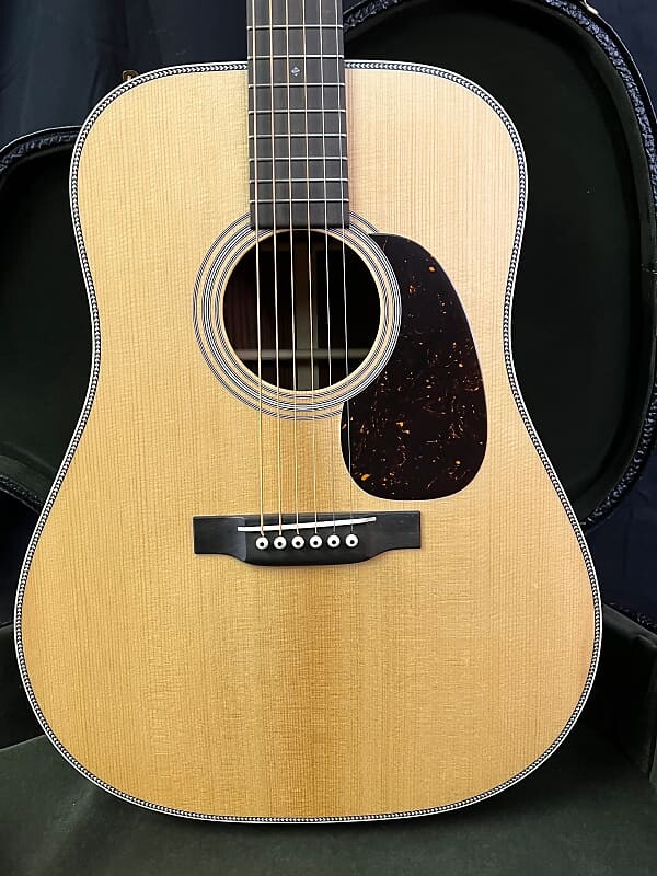 Акустическая гитара Martin D-28 Authentic 1937 VTS 2022 - в наличии, готова к отправке! D28AUTHENTIC1937VTS
Акустическая гитара Martin D-28 Authentic 1937 VTS 2022 - в наличии, готова к отправке! D28AUTHENTIC1937VTS