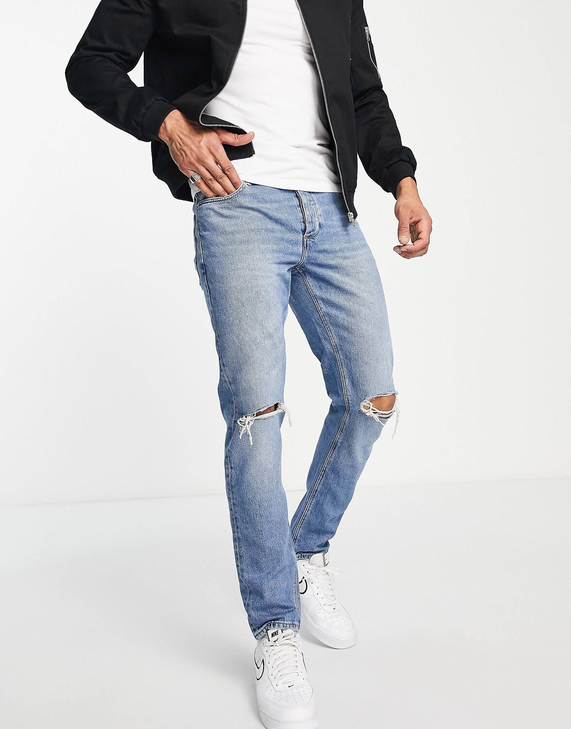 Синие джинсы скинни ASOS DESIGN в винтажном стиле средней потертости с прорезами на коленях
Синие джинсы скинни ASOS DESIGN в винтажном стиле средней потертости с прорезами на коленях